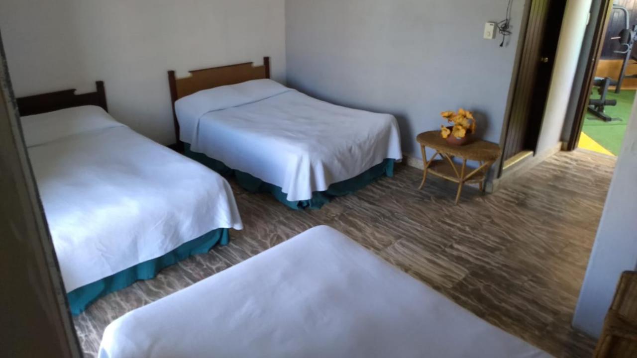 Hotel Maria Isabel Escárcega Extérieur photo